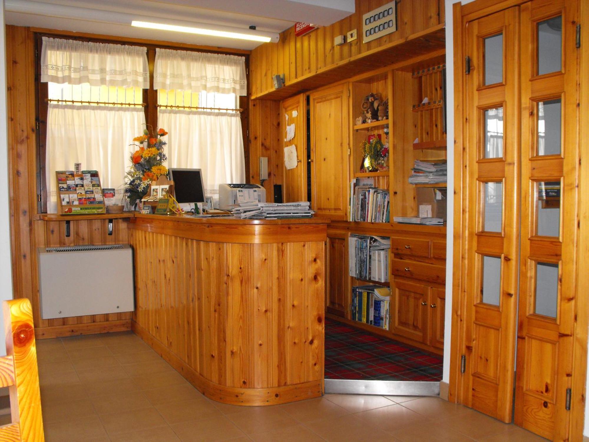 Hotel Valdotain Villeneuve Eksteriør billede