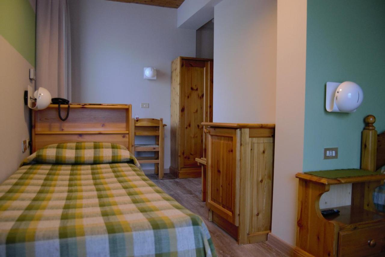 Hotel Valdotain Villeneuve Eksteriør billede