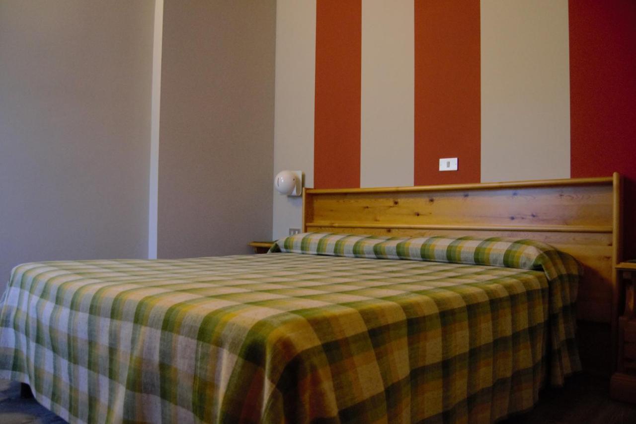 Hotel Valdotain Villeneuve Eksteriør billede