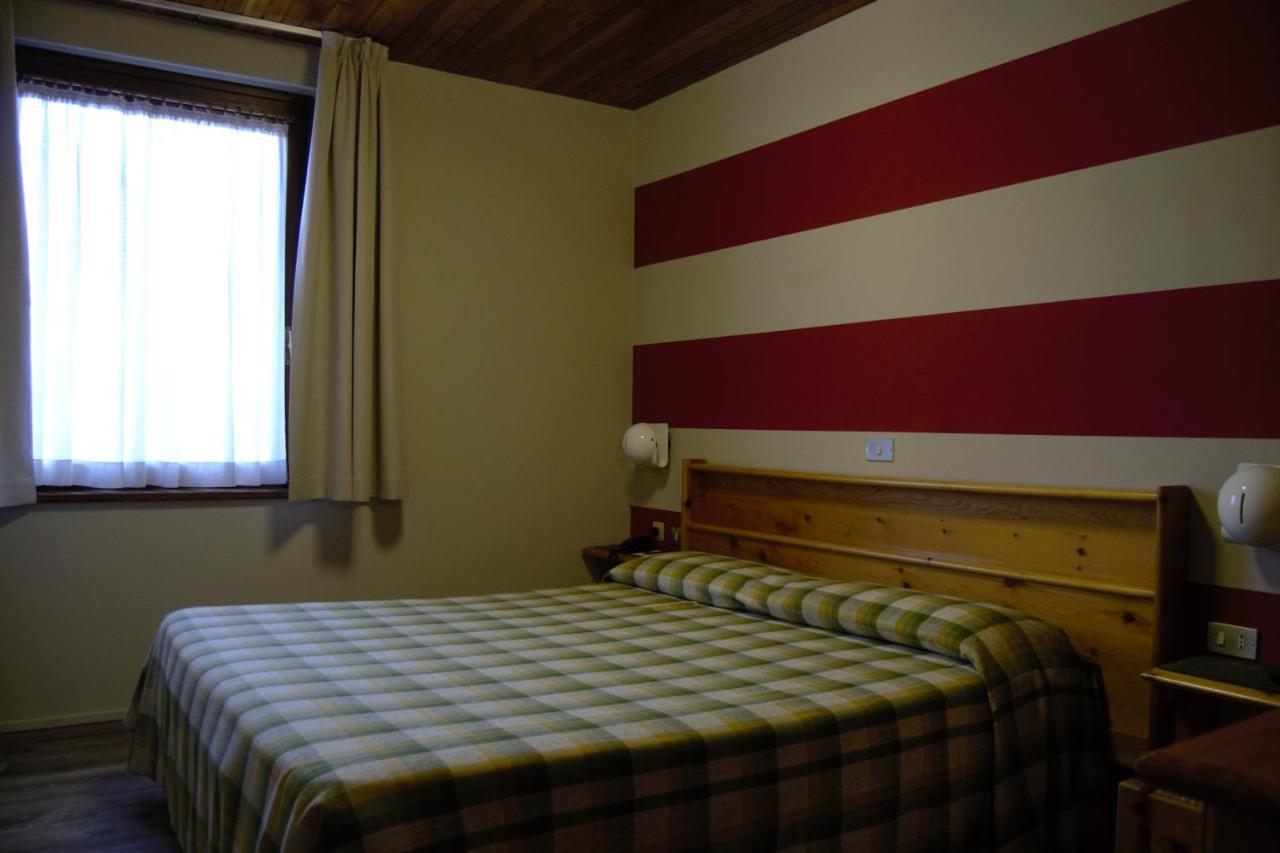 Hotel Valdotain Villeneuve Eksteriør billede
